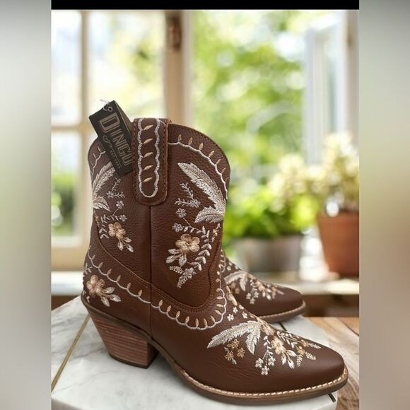 DINGO Leather Floral Embroidered Cowgirl boots Size 8 - Picture 10 of 16